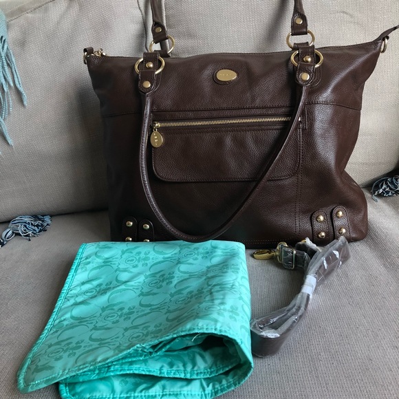 Nest Hudson Diaper Bag w matching changing pad - Picture 2 of 7